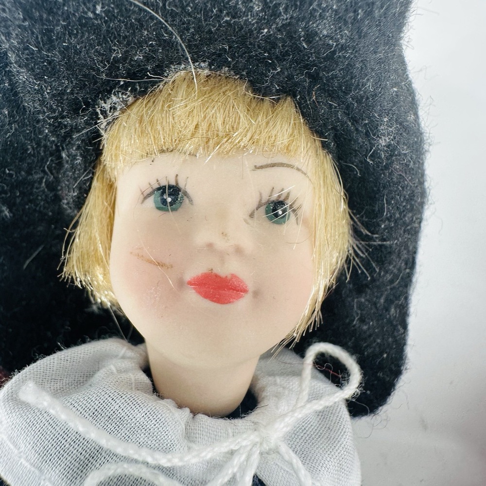 VTG‎ Amish Boy & Girl Articulated Porcelain Dolls Dainty 6" - Picture 9 of 13